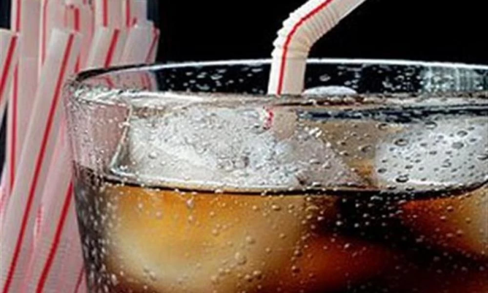 Το ποτό που βλάπτει το ανοσοποιητικό όσο το κάπνισμα